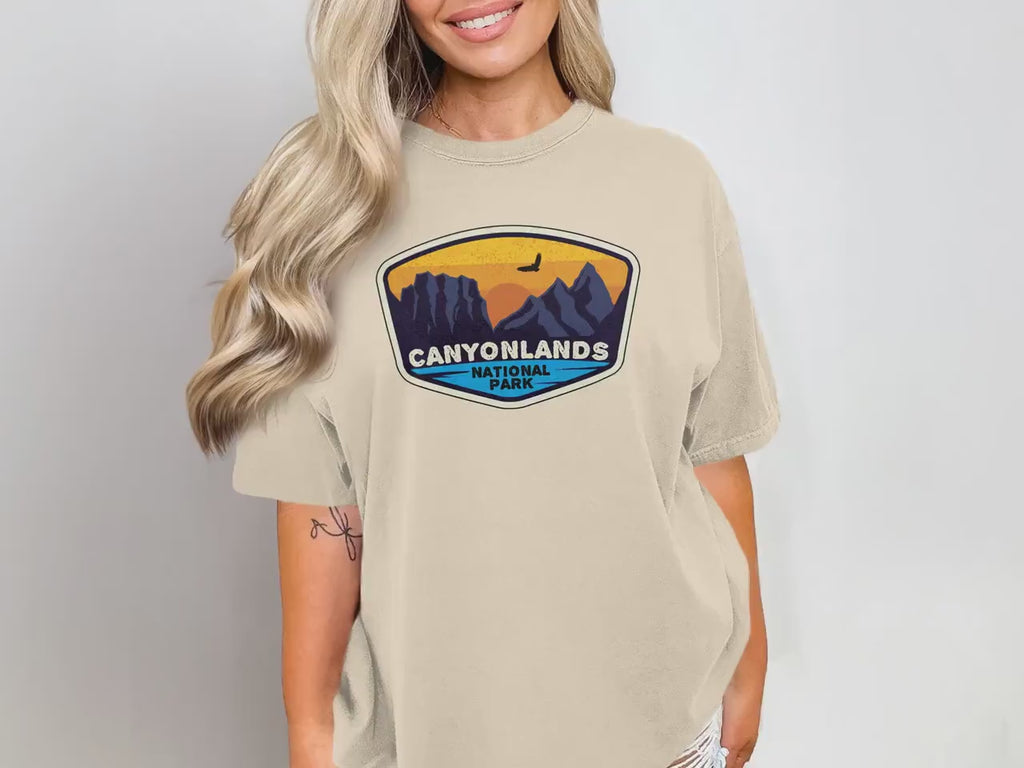 Canyonlands National Park T Shirt, National Park Souvenir Tee, Vintage Adventure Tee, Hiking Gift Shirt, Outdoorsy Graphic T Shirt