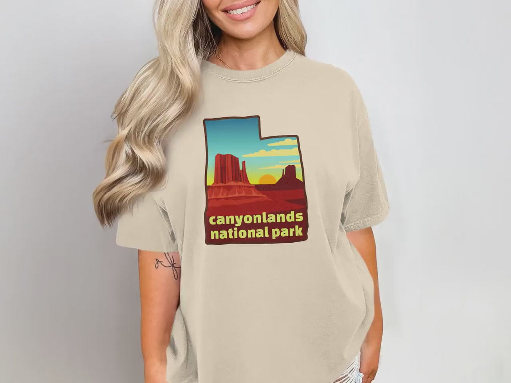 Utah Canyonlands National Park T-Shirt, Vintage Canyonlands Tee, Retro National Park Shirt, Nature Lover Gift, Adventure Apparel